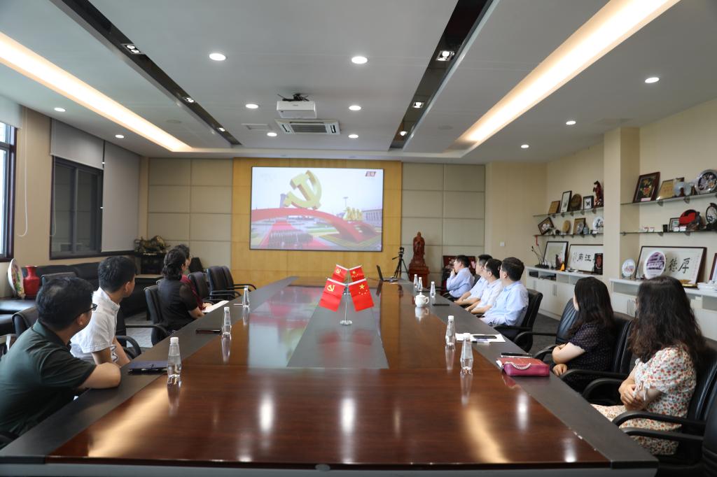 中国乳制品工业协会、国际乳品联合会中国国家委员会召开乳品营养与功能乳制品技术与市场发展论坛